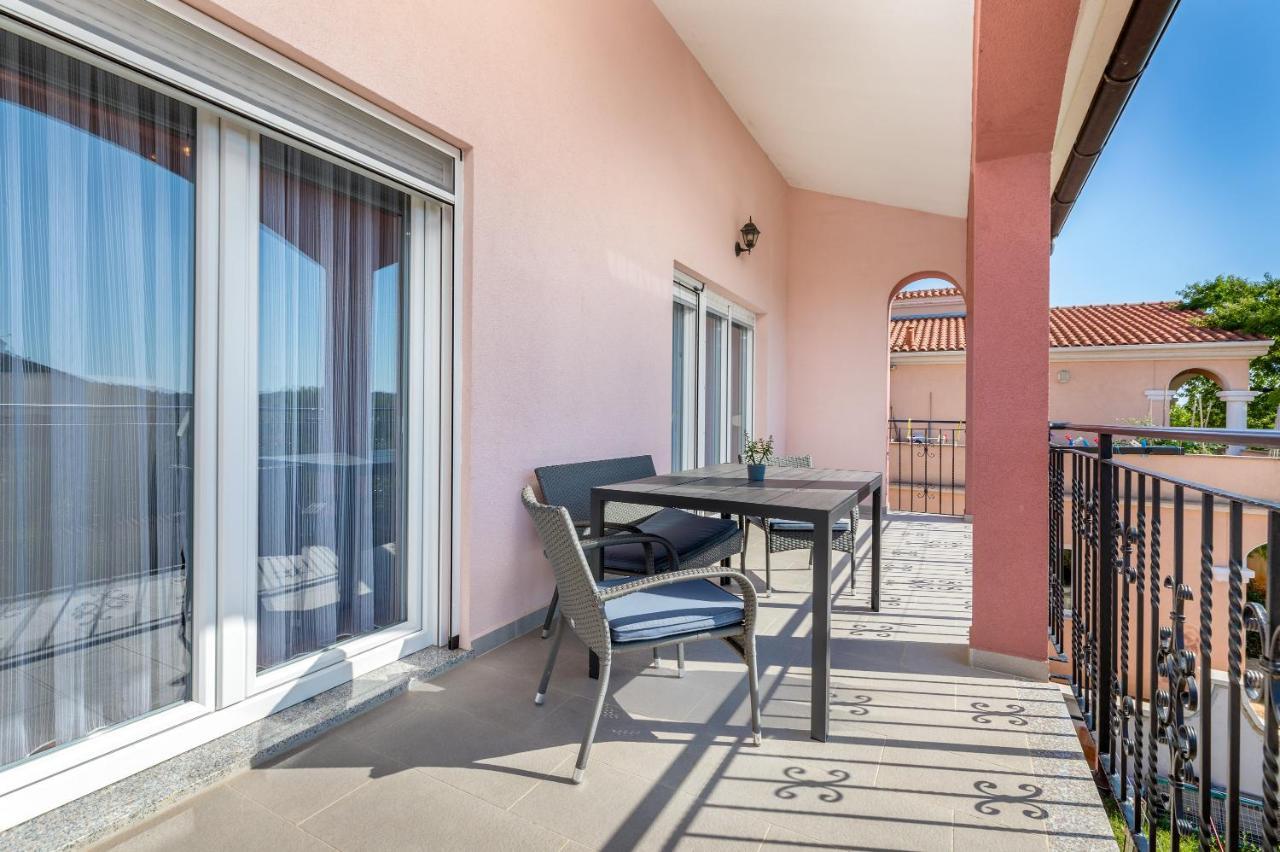 Apartman Vera Pula Ngoại thất bức ảnh